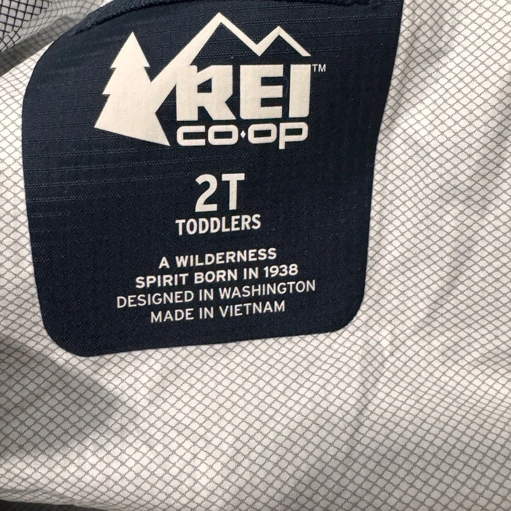 REI Kids navy Raincoat with hood size 2T
